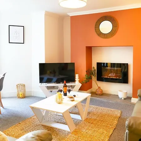 The Court Yard - Fantastic Location! Apartament