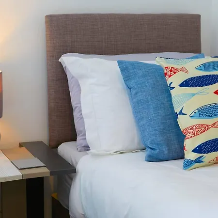 The Court Yard - Fantastic Location! Apartament *