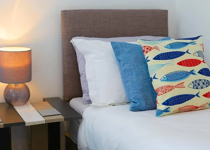 The Court Yard - Fantastic Location! شقة *