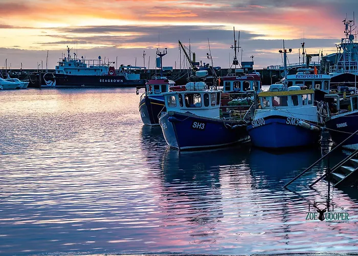 The Court Yard - Fantastic Location! شقة